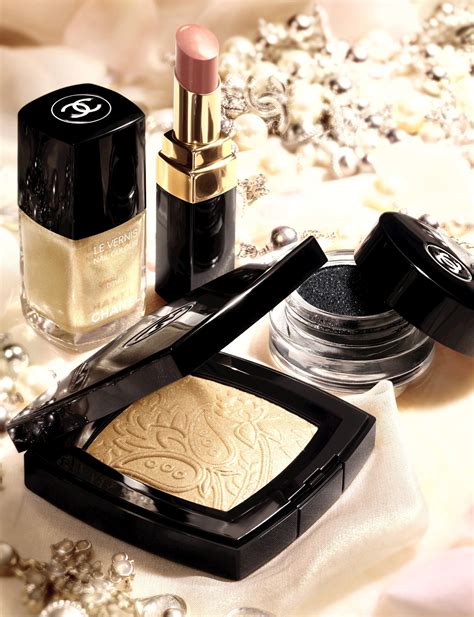 coco Chanel makeup